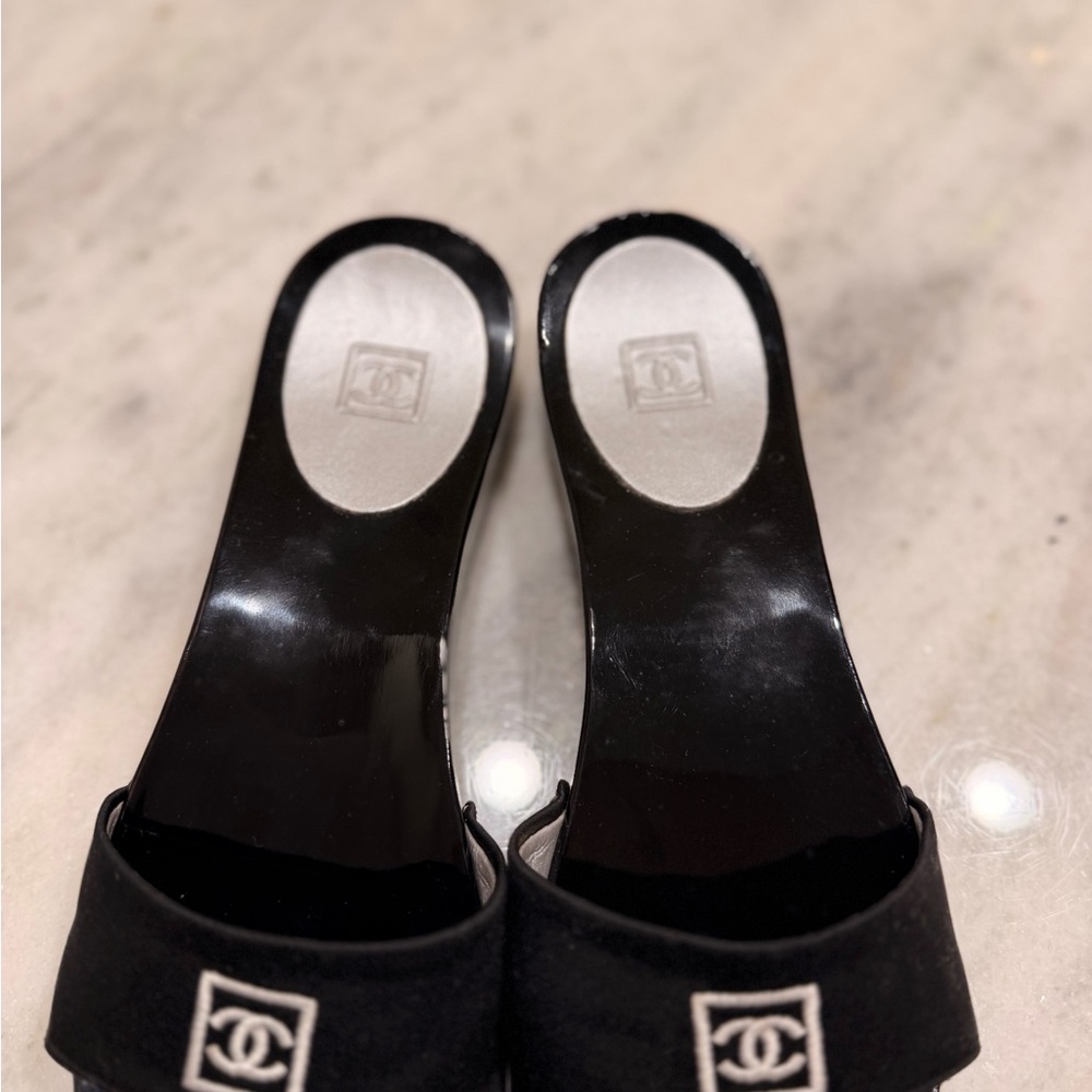 Chanel CC Logo Mules (Size 37) Black Wood Sole Authentic - Picture 5 of 8
